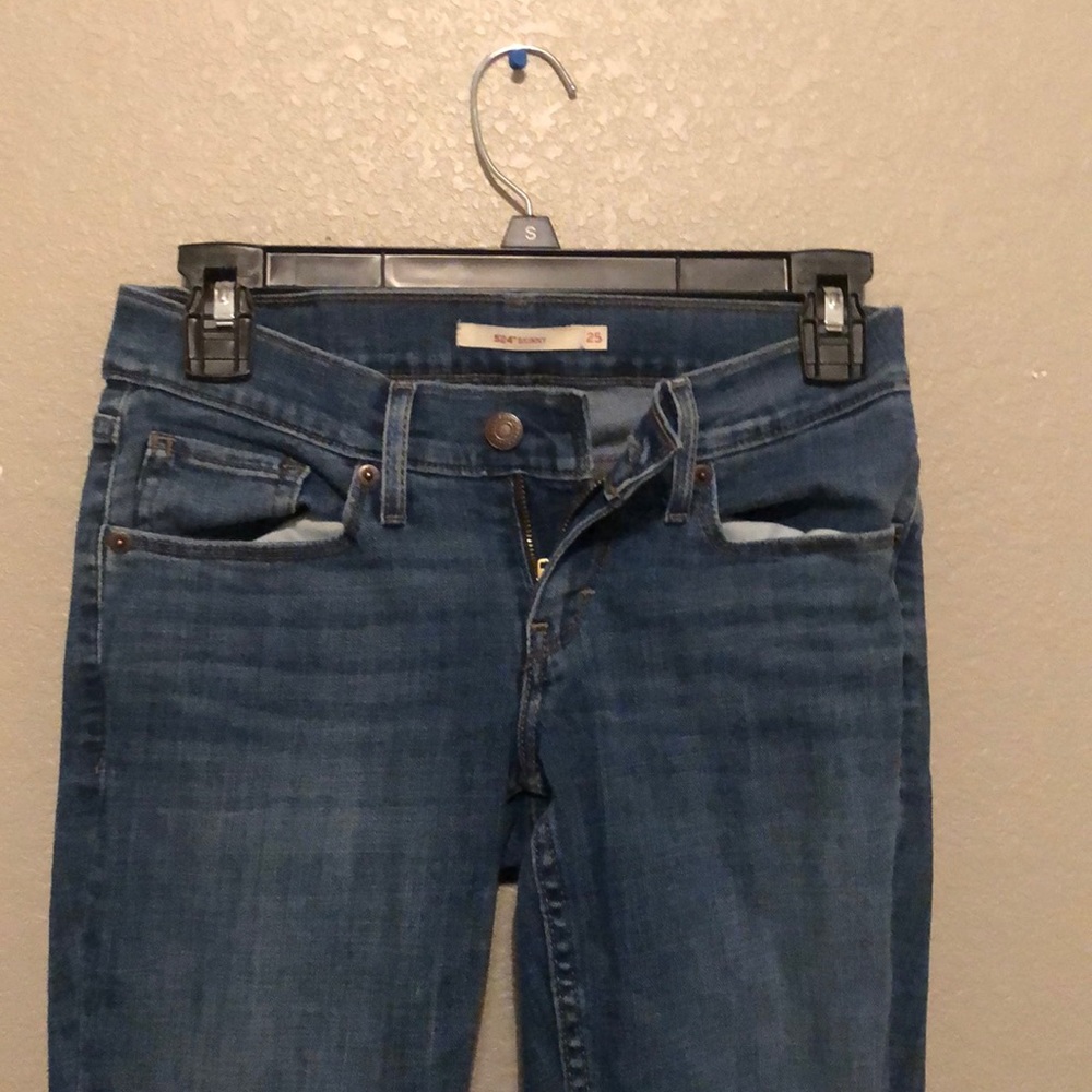 LEVI JEANS